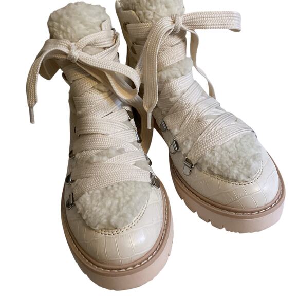 Dolce Vita Pace Cream Croc Faux Shearling Trim Lug Sole Hiker Ankle Boots Sz 6.5 - Picture 3 of 14